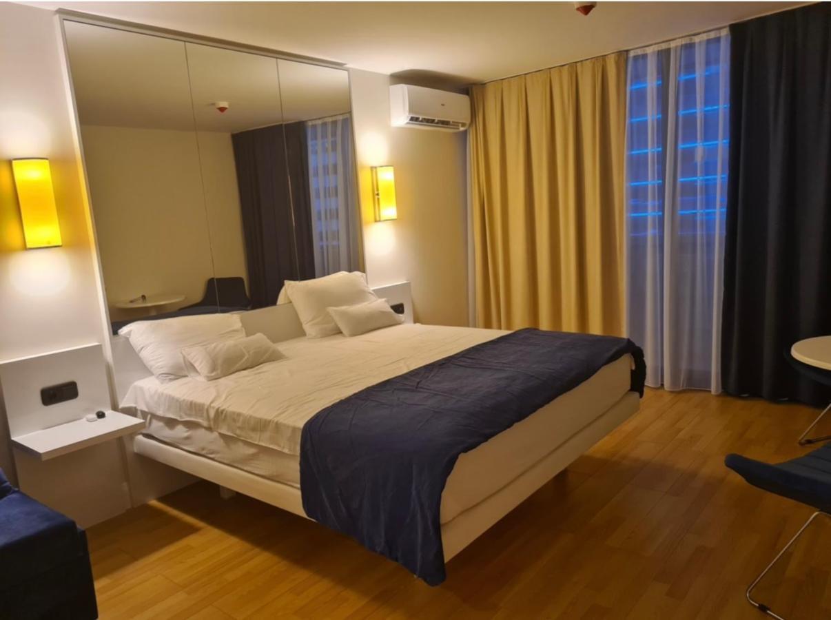 Orbi Sity Batumi ! Apartment Luaran gambar